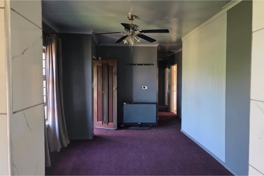4 Bedroom Property for Sale in Sunnyridge Eastern Cape